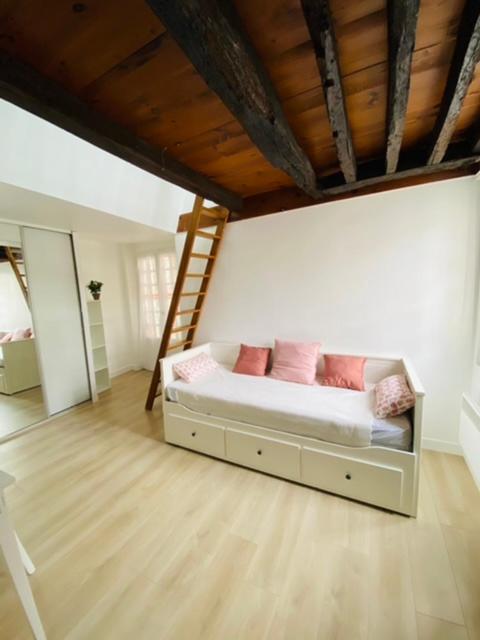 Paris Louvre Apartment Exterior foto
